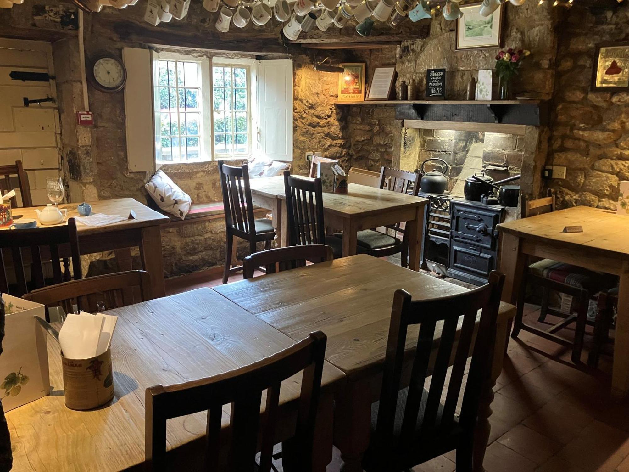 The Falkland Arms Chipping Norton Exterior photo
